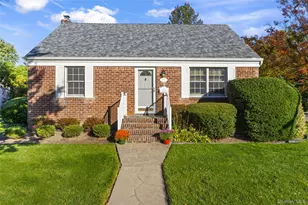 59 Linden Blvd, Hicksville, NY 11801 - Photo 4