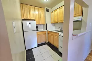87-70 173 St, Jamaica, NY 11432 - Photo 12