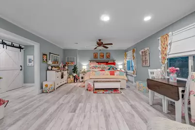 1339 E Boxwood Drive E, Hewlett, NY 11557 - Photo 14