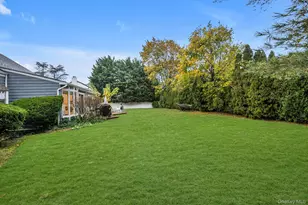 1339 E Boxwood Dr E, Hewlett, NY 11557 - Photo 28