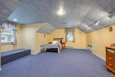 1339 E Boxwood Drive E, Hewlett, NY 11557 - Photo 18