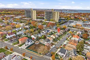 26-24 211th St, Bayside, NY 11360 - Photo 4