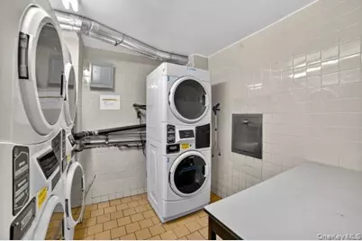 25 Lake Street #6K, White Plains, NY 10603 - Photo 28