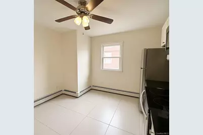 39 W Main Street, Middletown, NY 10940 - Photo 2