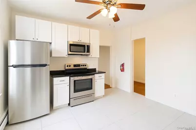 39 W Main Street, Middletown, NY 10940 - Photo 4