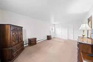 2129 Sycamore Ave, Ronkonkoma, NY 11779 - Photo 20