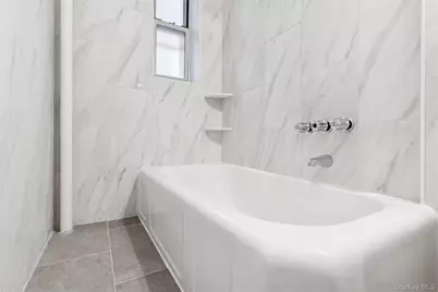 67-12 Yellowstone Boulevard #B16, Forest Hills, NY 11375 - Photo 10