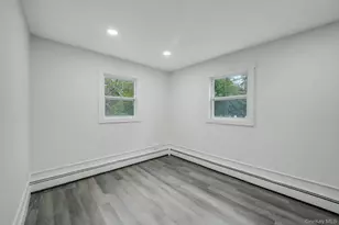 246 Woodlawn Ave, Saint James, NY 11780 - Photo 16