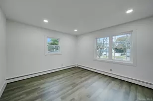 246 Woodlawn Ave, Saint James, NY 11780 - Photo 14