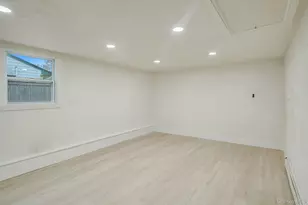 246 Woodlawn Ave, Saint James, NY 11780 - Photo 20