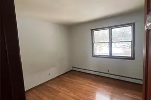 60 New Hampshire Ave, Bay Shore, NY 11706 - Photo 20