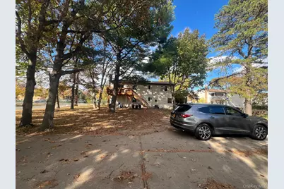 60 New Hampshire Avenue, Bay Shore, NY 11706 - Photo 44