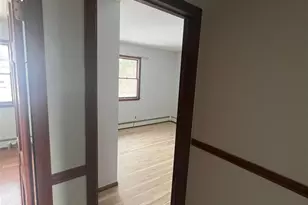 60 New Hampshire Ave, Bay Shore, NY 11706 - Photo 14