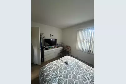 60 New Hampshire Avenue, Bay Shore, NY 11706 - Photo 34