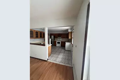 60 New Hampshire Avenue, Bay Shore, NY 11706 - Photo 10