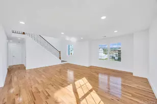 322 Miller Ave, Freeport, NY 11520 - Photo 10