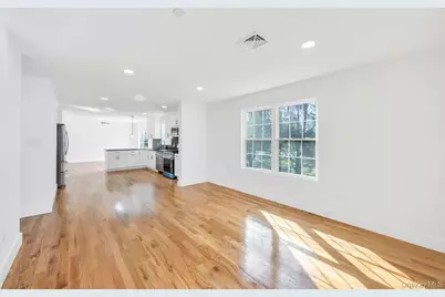 322 Miller Avenue, Freeport, NY 11520 - Photo 24