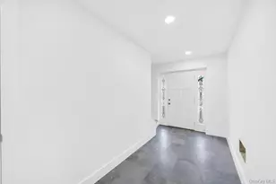 322 Miller Ave, Freeport, NY 11520 - Photo 38