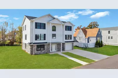 322 Miller Avenue, Freeport, NY 11520 - Photo 4