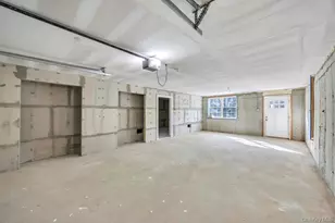 322 Miller Ave, Freeport, NY 11520 - Photo 46