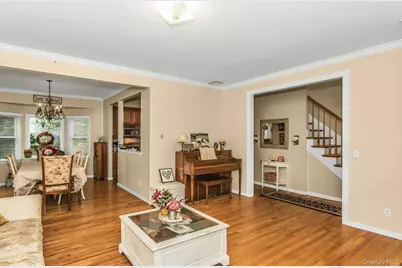 1716 Monroe Avenue, Seaford, NY 11783 - Photo 6