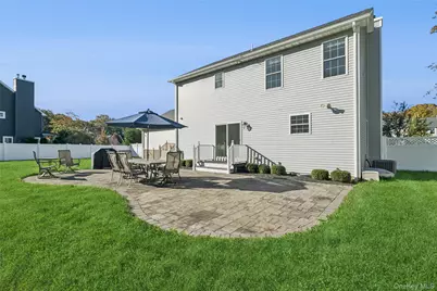 16 Mastro Court, Calverton, NY 11933 - Photo 28