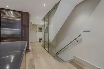 155 W 15th Street #1E, New York, NY 10011 - Photo 18