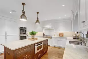 29 Brixton Rd, Garden City, NY 11530 - Photo 10