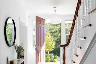 105 Waterview Dr, Southold, NY 11971 - Photo 4