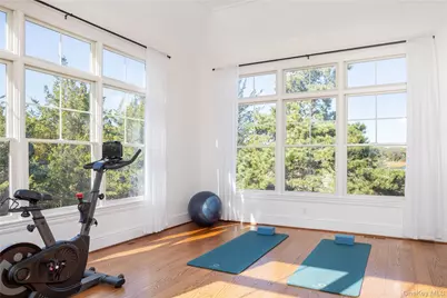 105 Waterview Drive, Southold, NY 11971 - Photo 12