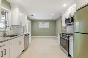 17 Cedar Dr, Farmingdale, NY 11735 - Photo 6