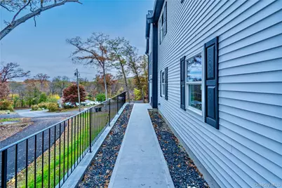 125 Highland Avenue, Newburgh, NY 12550 - Photo 38