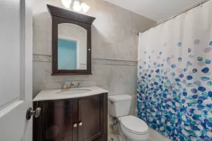 11582 237th St, Elmont, NY 11003 - Photo 22