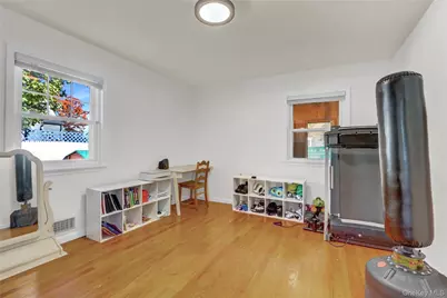 11 W 2nd Street, Deer Park, NY 11729 - Photo 22