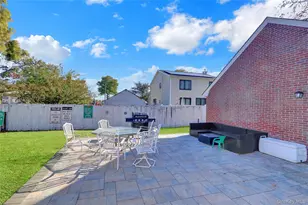 11 W 2nd St, Deer Park, NY 11729 - Photo 6