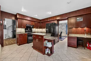 2 Kings Gate Rd, Suffern, NY 10901 - Photo 20