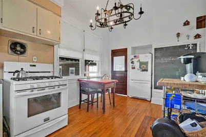 86-09 104th Street, Richmond Hill North, NY 11418 - Photo 20