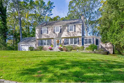 9 Monfort Drive, Huntington, NY 11743 - Photo 44