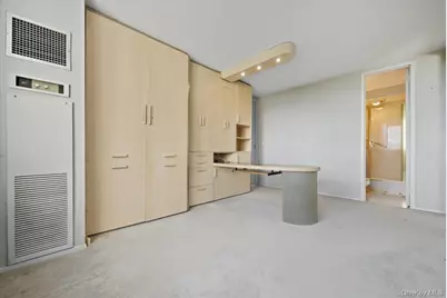 27110 Grand Central Parkway #27W, Floral Park, NY 11005 - Photo 16