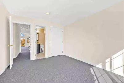 88-20 70th Road, Forest Hills, NY 11375 - Photo 18