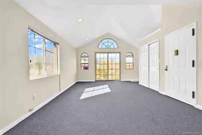 88-20 70th Road, Forest Hills, NY 11375 - Photo 4