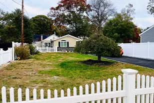 219 Litchfield Ave, Babylon, NY 11702 - Photo 2