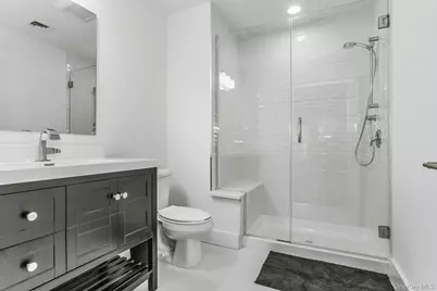 512 Breton Way, Glen Cove, NY 11542 - Photo 10