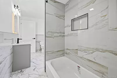 72 Woodside Avenue, Freeport, NY 11520 - Photo 14