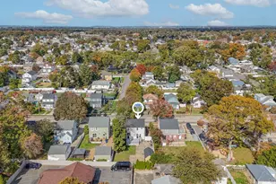 72 Woodside Ave, Freeport, NY 11520 - Photo 32