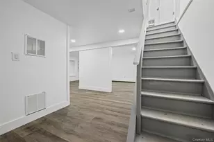 72 Woodside Ave, Freeport, NY 11520 - Photo 22