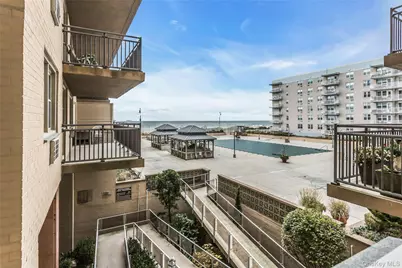 25 Neptune Boulevard #2E, Long Beach, NY 11561 - Photo 6