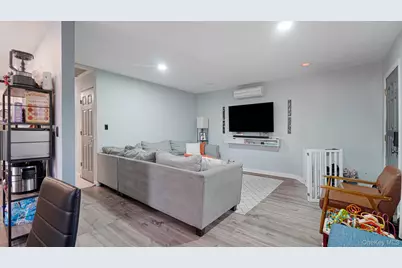 416 Fir Grove Road, Ronkonkoma, NY 11779 - Photo 4