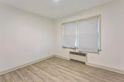 1 S Sutton Place, Lawrence, NY 11559 - Photo 18