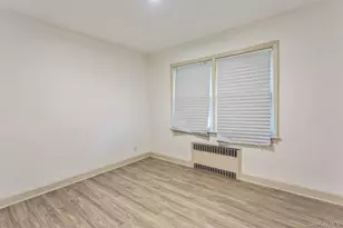 1 S Sutton Pl, Lawrence, NY 11559 - Photo 18